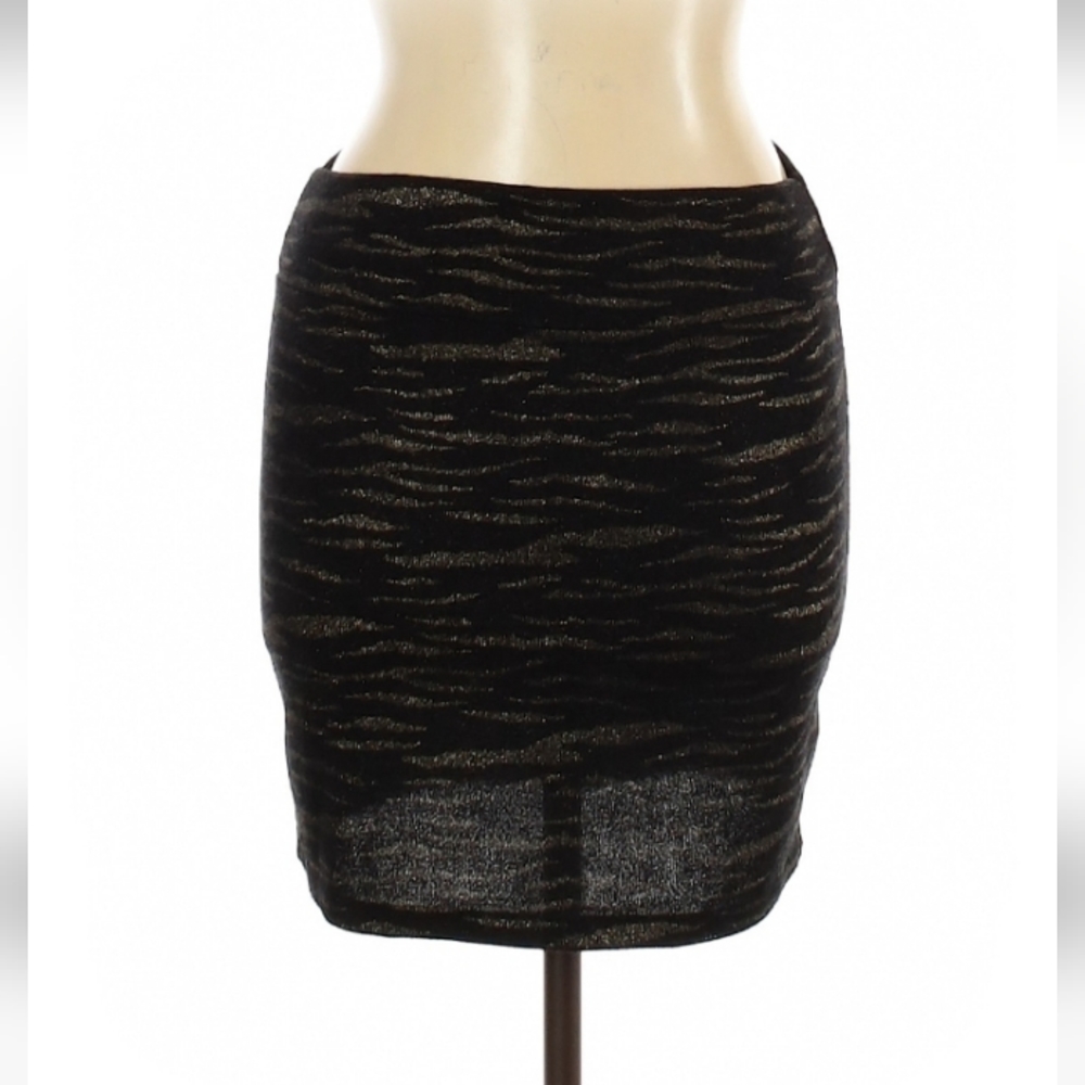 Verdict Skirt, Size Large, Black, NWT